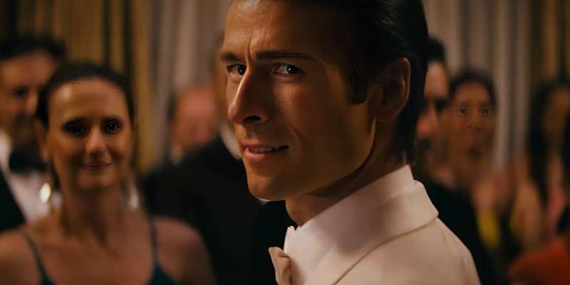 Вышел трейлер фильма «Наследник» с Гленом Пауэллом и Маргарет Куолли